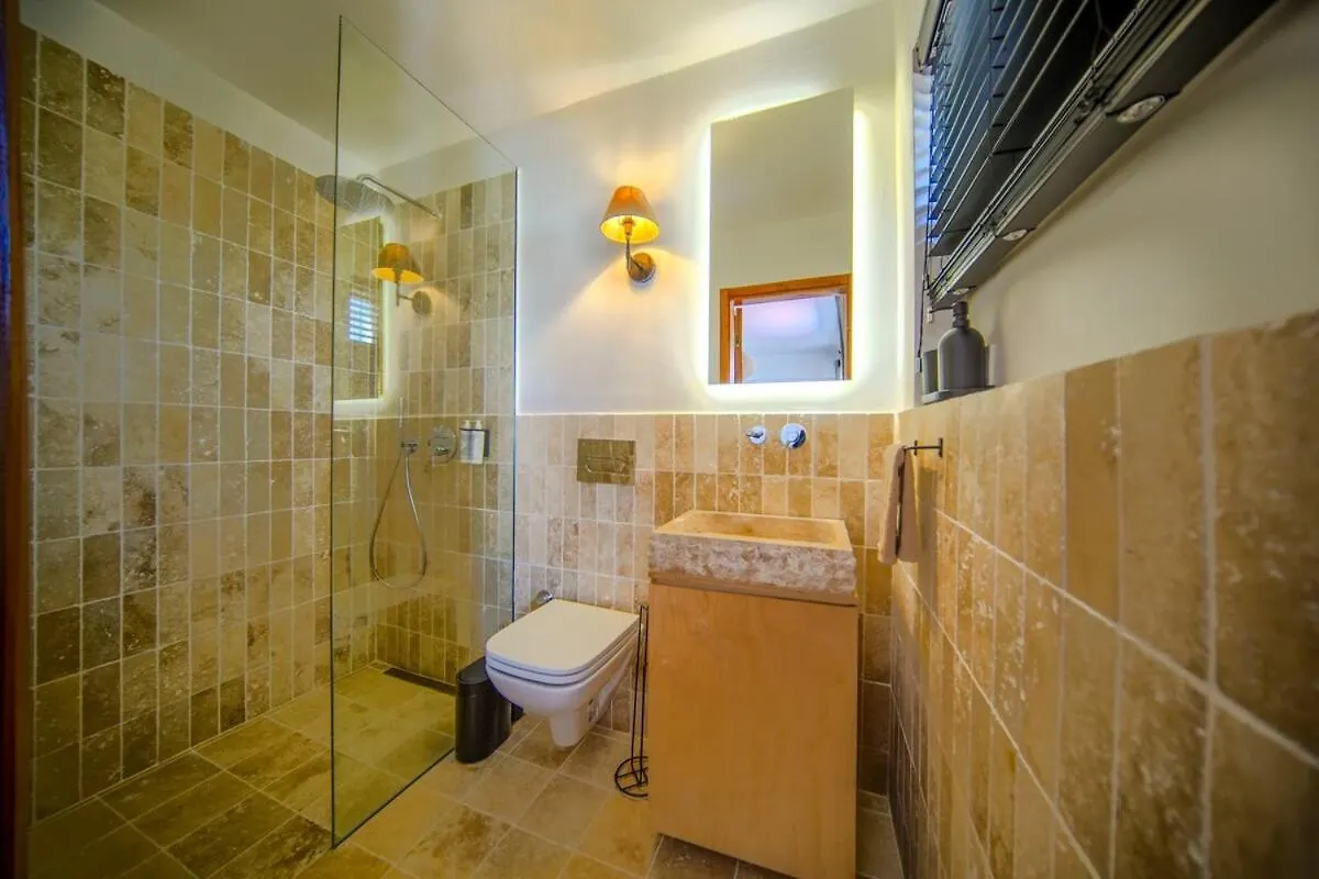 Alacati'Da Saunali Jakuzili Villa Çeşme