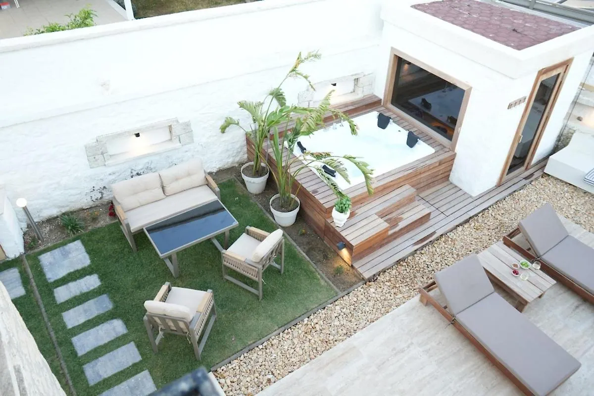 Alacati'Da Saunali Jakuzili Villa Çeşme